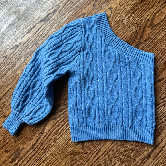 4th and reckless one shoulder sweater - Picture 3 of 4